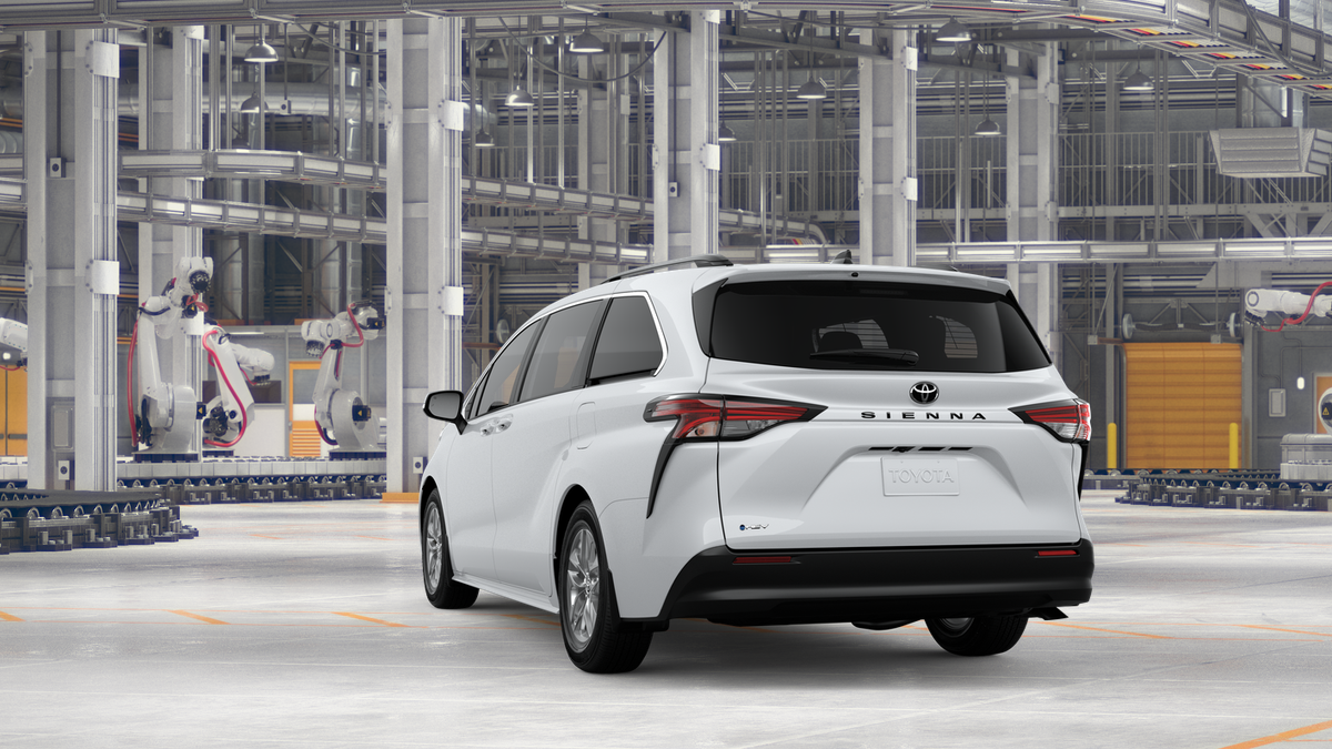2026 Toyota Sienna LE