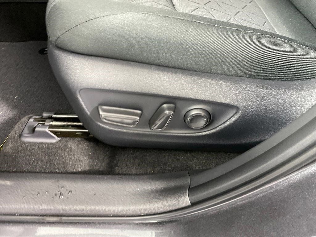 2025 Toyota RAV4 Hybrid Hybrid XLE