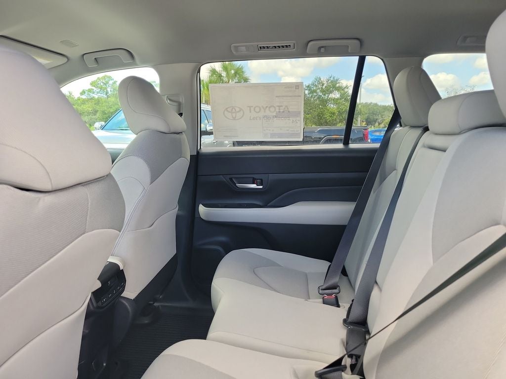 2026 Toyota Grand Highlander LE
