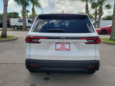 2026 Toyota Grand Highlander LE