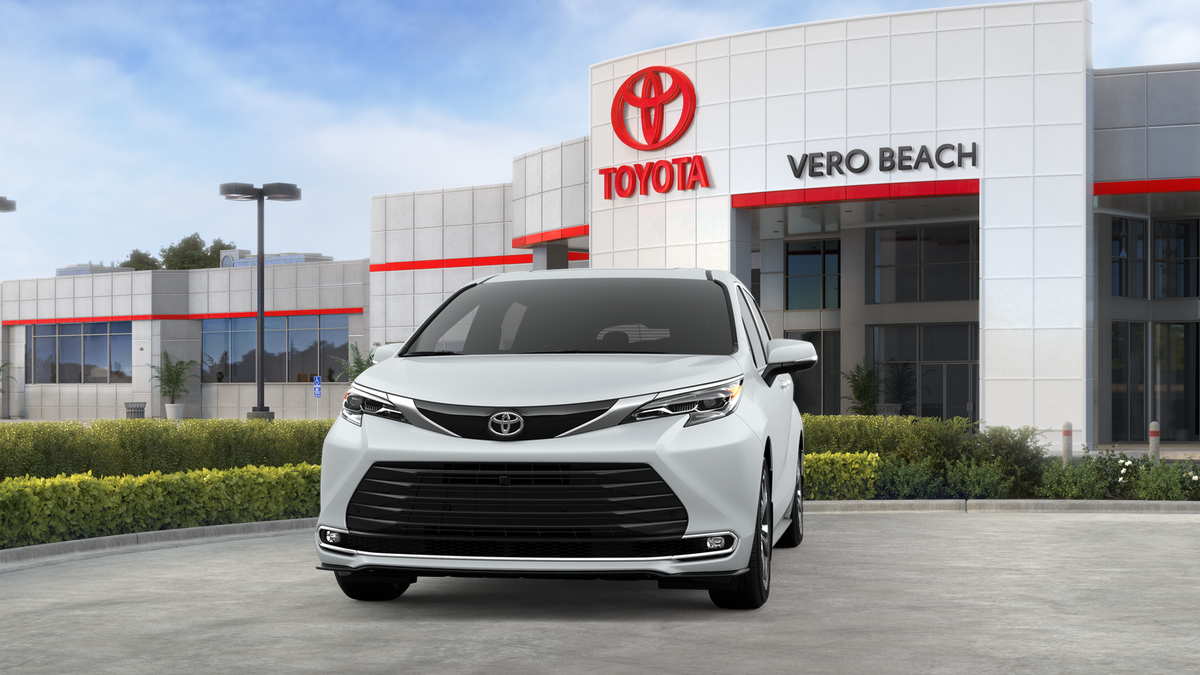 2026 Toyota Sienna Platinum 7 Passenger