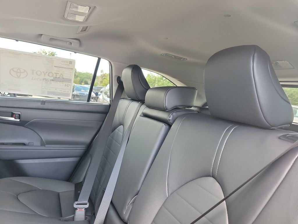 2026 Toyota Highlander XLE