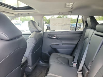 2026 Toyota Highlander XLE