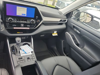 2026 Toyota Highlander XLE
