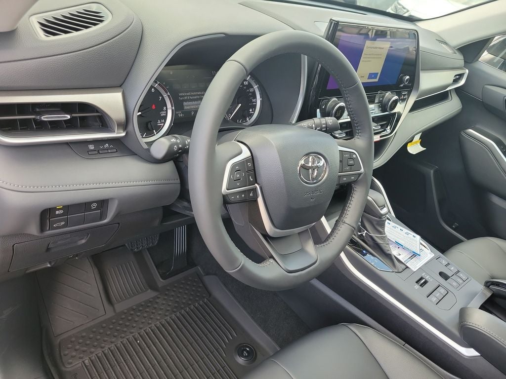 2026 Toyota Highlander XLE