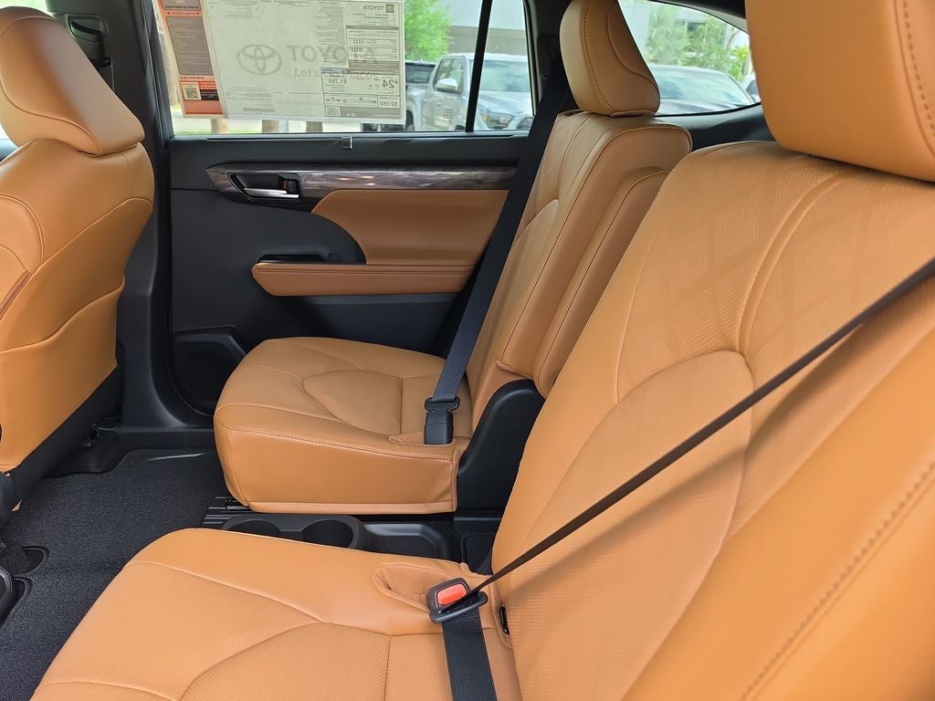 2026 Toyota Highlander Platinum