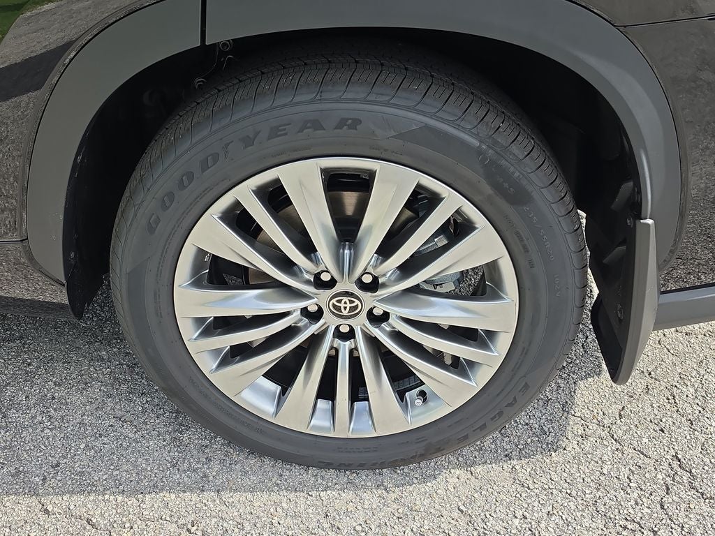 2026 Toyota Highlander Platinum