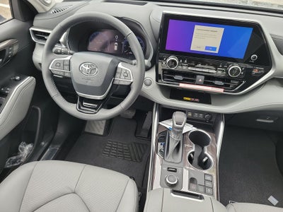 2026 Toyota Highlander Platinum