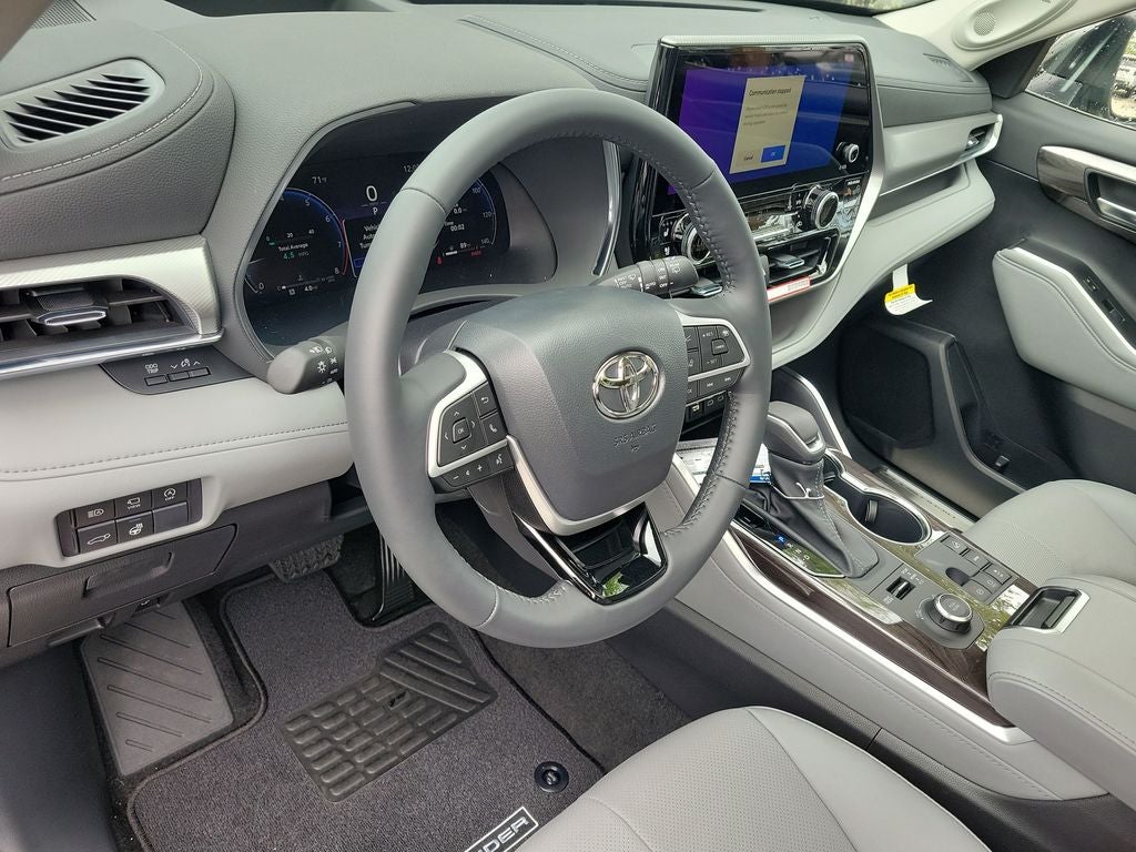 2026 Toyota Highlander Platinum