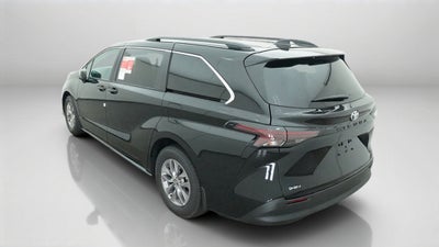 2026 Toyota Sienna LE 8 Passenger