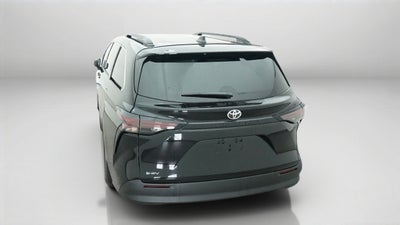 2026 Toyota Sienna LE 8 Passenger
