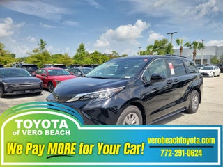 2026 Toyota Sienna LE 8 Passenger
