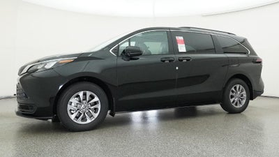 2026 Toyota Sienna LE 8 Passenger