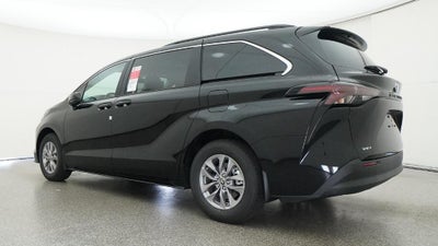 2026 Toyota Sienna LE 8 Passenger