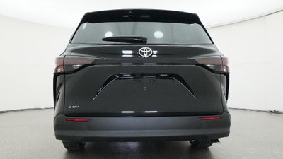 2026 Toyota Sienna LE 8 Passenger