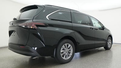 2026 Toyota Sienna LE 8 Passenger