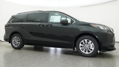 2026 Toyota Sienna LE 8 Passenger