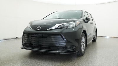 2026 Toyota Sienna LE 8 Passenger