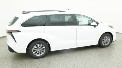 2026 Toyota Sienna LE 8 Passenger