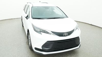 2026 Toyota Sienna LE 8 Passenger