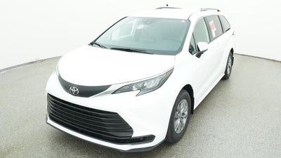 2026 Toyota Sienna LE 8 Passenger