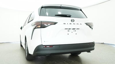 2026 Toyota Sienna LE 8 Passenger