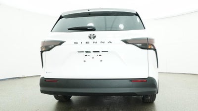 2026 Toyota Sienna LE 8 Passenger