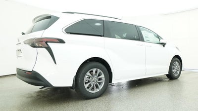 2026 Toyota Sienna LE 8 Passenger