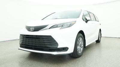 2026 Toyota Sienna LE 8 Passenger