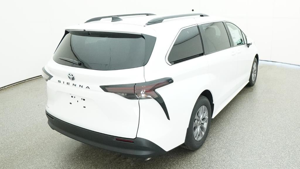 2026 Toyota Sienna LE 8 Passenger