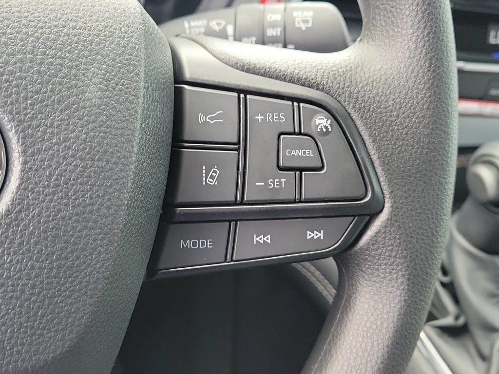 2026 Toyota Sienna LE 8 Passenger