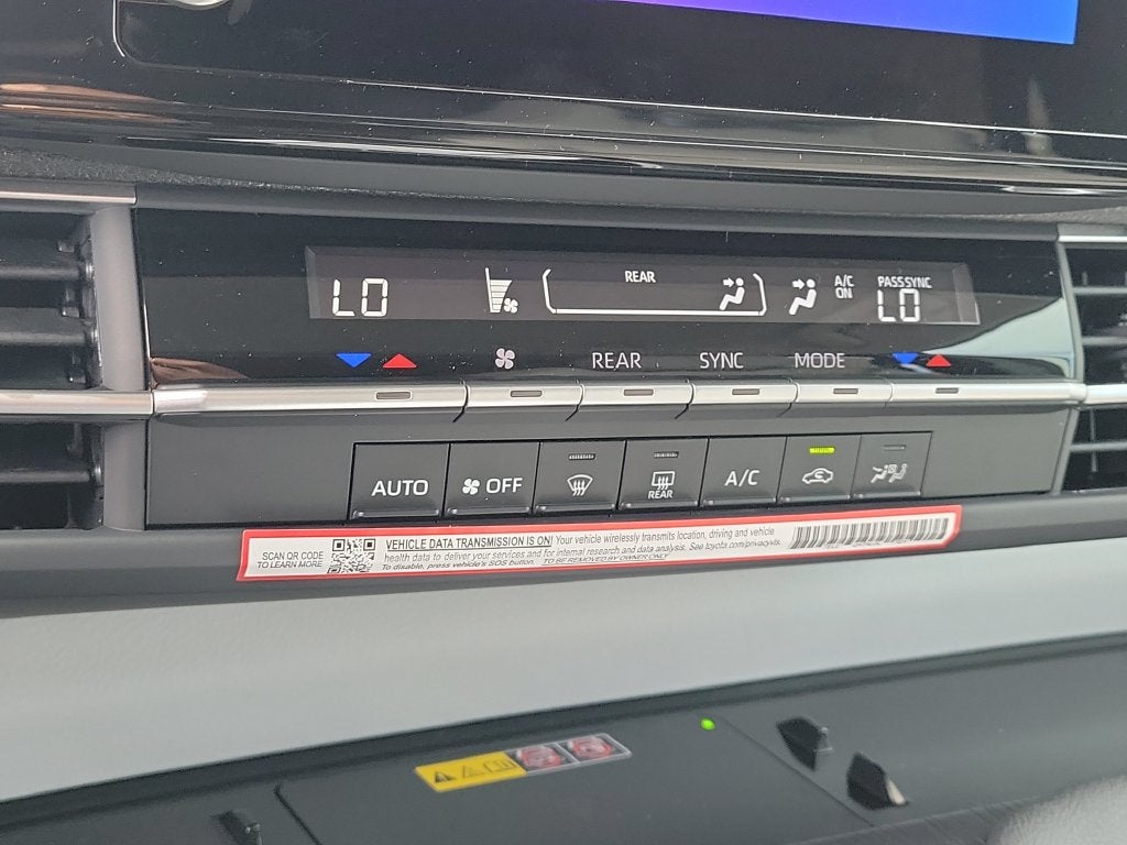 2026 Toyota Sienna LE 8 Passenger