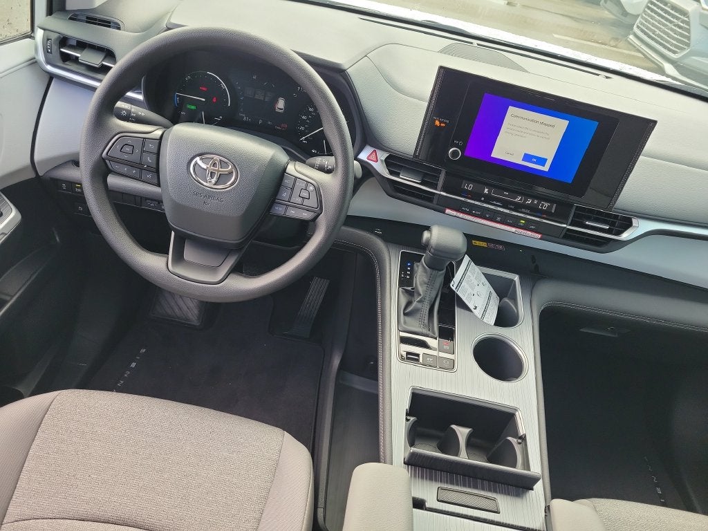 2026 Toyota Sienna LE 8 Passenger
