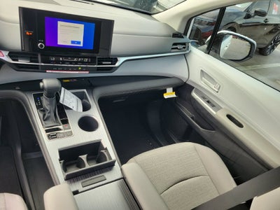 2026 Toyota Sienna LE 8 Passenger