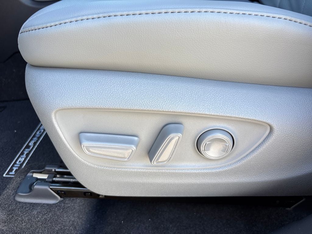 2026 Toyota Highlander Hybrid Hybrid Limited