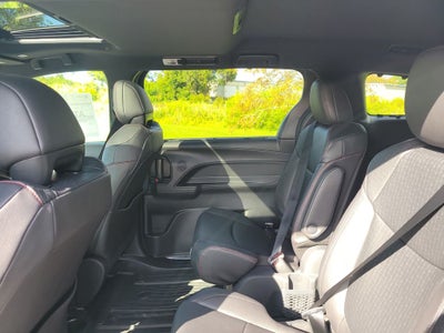 2026 Toyota Sienna XSE 7 Passenger