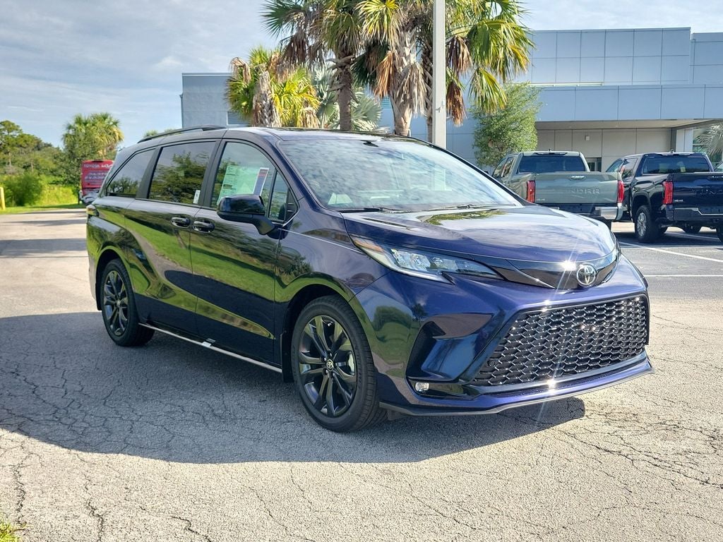 2026 Toyota Sienna XSE 7 Passenger