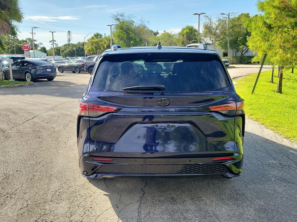 2026 Toyota Sienna XSE 7 Passenger