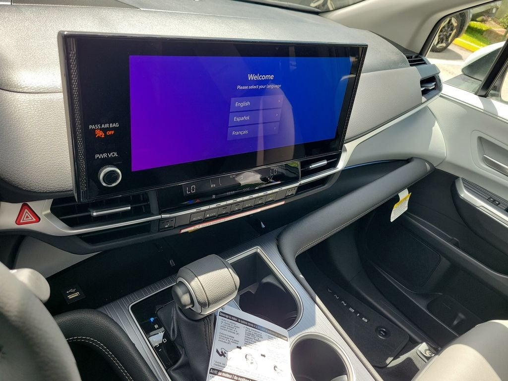 2026 Toyota Sienna XLE 8 Passenger