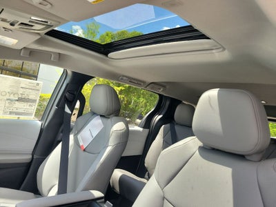 2026 Toyota Sienna XLE 8 Passenger