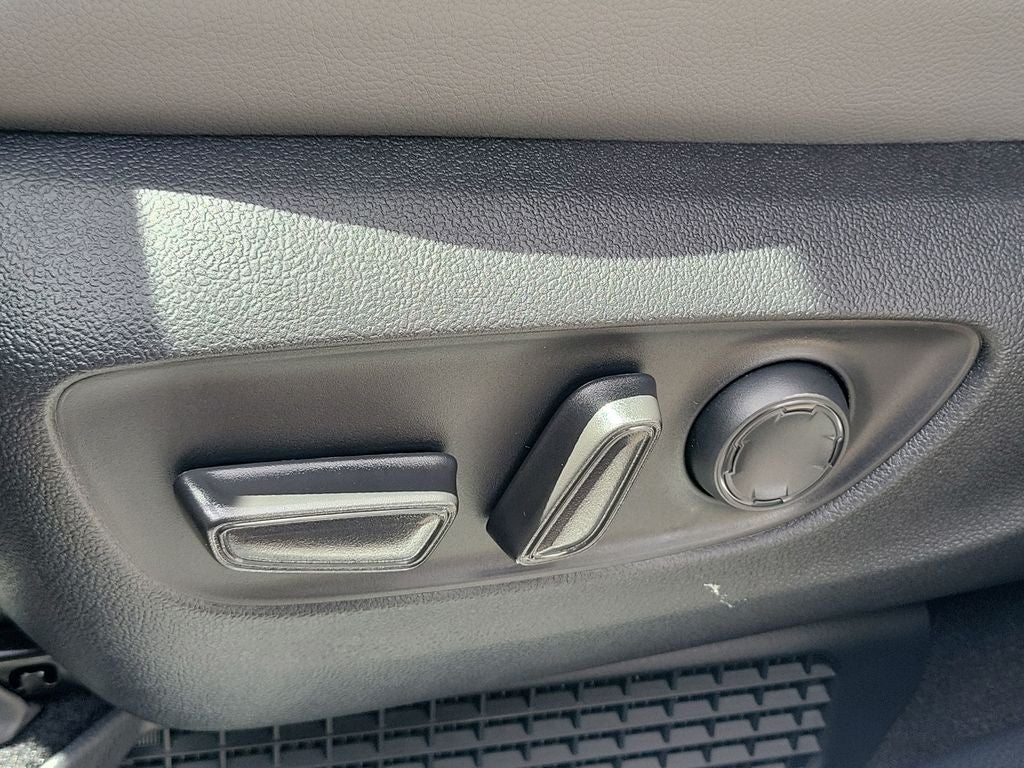 2026 Toyota Sienna XLE 8 Passenger