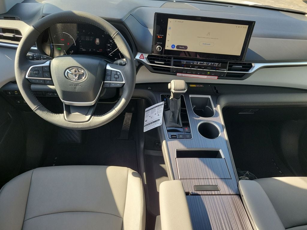 2026 Toyota Sienna XLE 8 Passenger