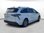 2026 Toyota Sienna XLE 8 Passenger