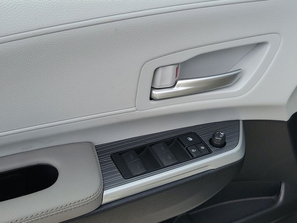 2026 Toyota Sienna XLE 8 Passenger