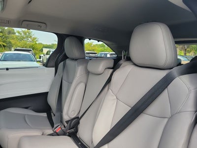 2026 Toyota Sienna XLE 8 Passenger