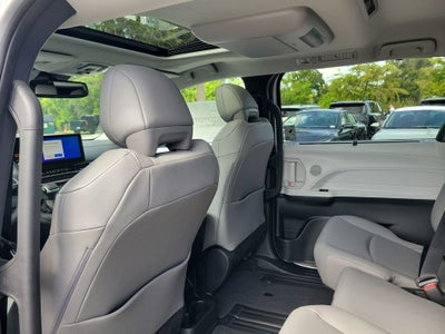 2026 Toyota Sienna XLE 8 Passenger