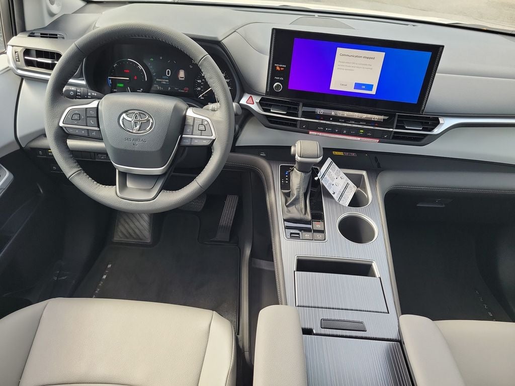 2026 Toyota Sienna XLE 8 Passenger