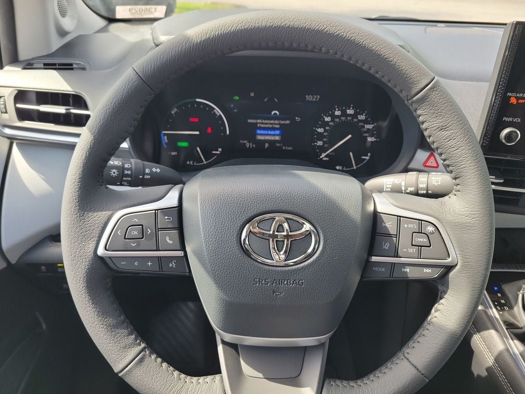 2026 Toyota Sienna XLE 8 Passenger