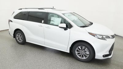 2026 Toyota Sienna XLE 8 Passenger