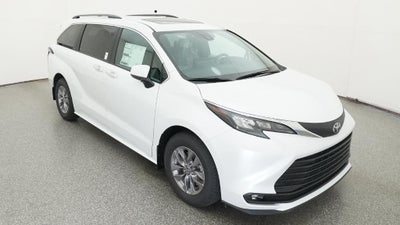2026 Toyota Sienna XLE 8 Passenger